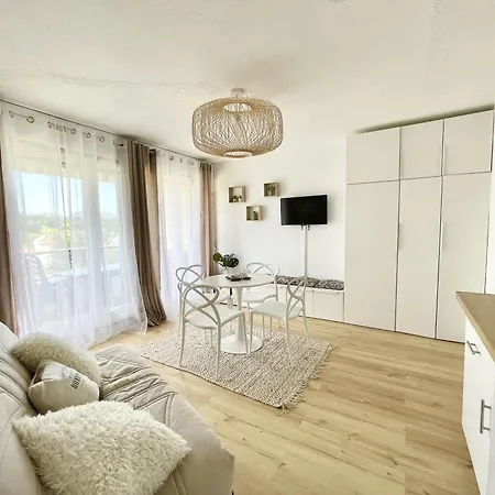 Apartamento Caporizon-baillenia-t1 Vue Montagne - Piscine St Jean De Luz *