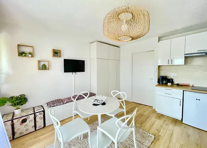 Caporizon-baillenia-t1 Vue Montagne - Piscine St Jean De Luz アパート *