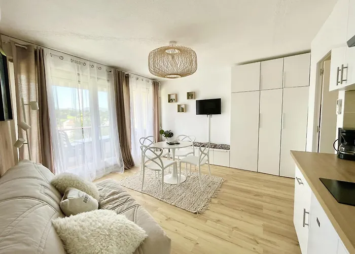 Daire Caporizon-baillenia-t1 Vue Montagne - Piscine St Jean De Luz *